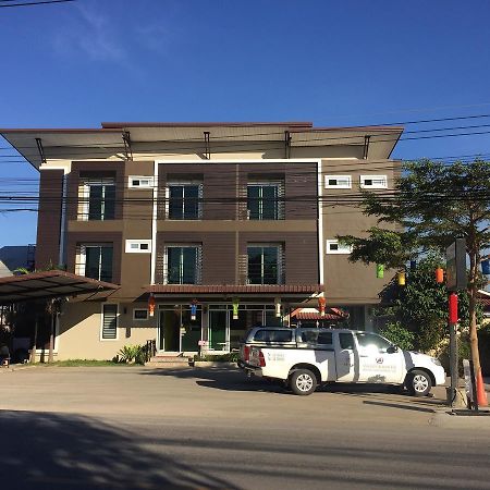 Bansappoori Aparthotel Ламфун Екстериор снимка