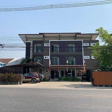 Bansappoori Aparthotel Ламфун Екстериор снимка