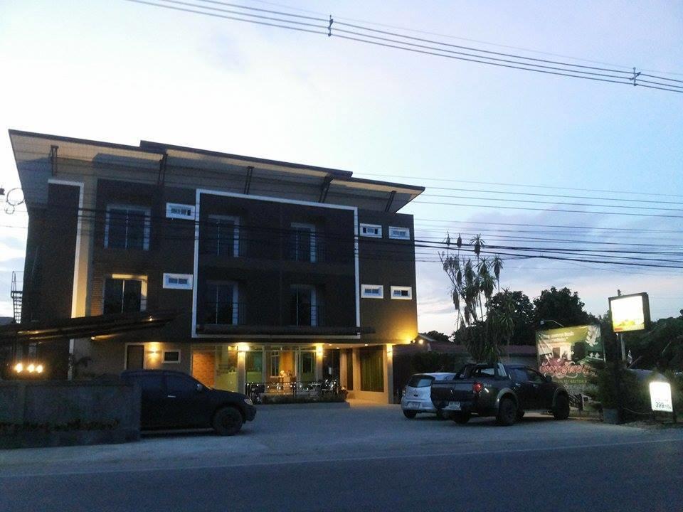 Bansappoori Aparthotel Ламфун Стая снимка