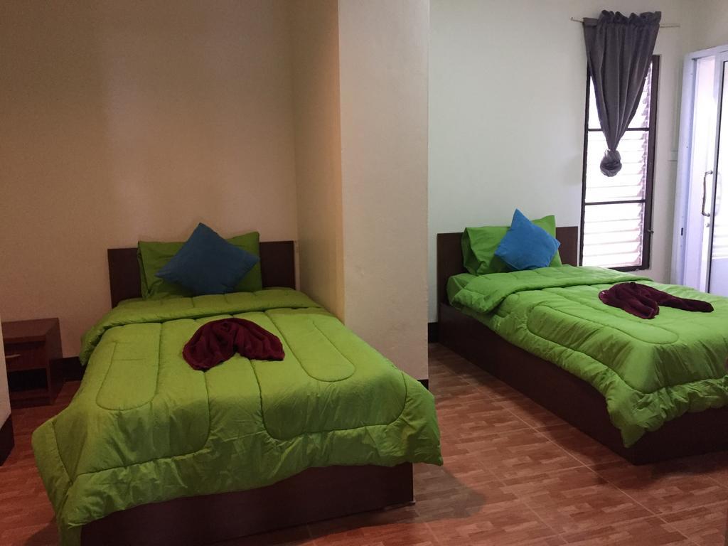 Bansappoori Aparthotel Ламфун Екстериор снимка