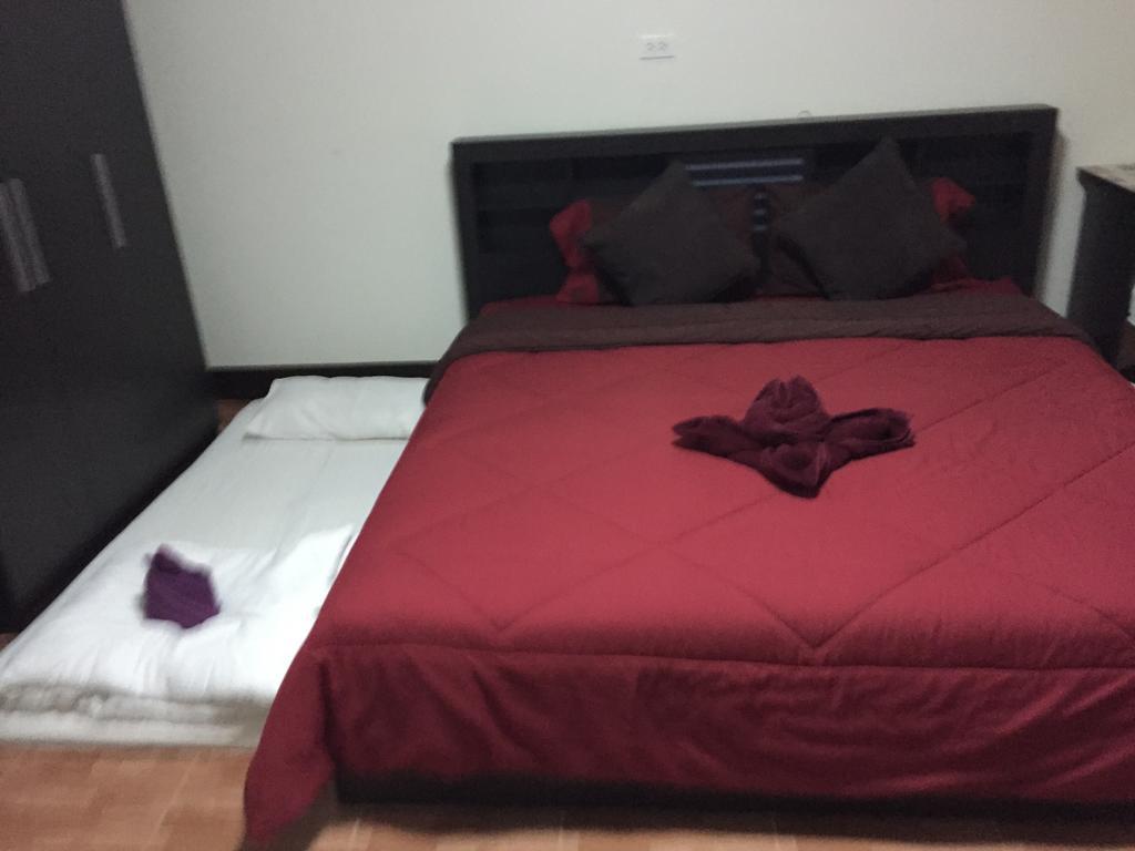 Bansappoori Aparthotel Ламфун Екстериор снимка